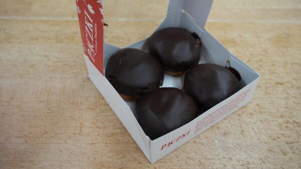 4 pack chocolate paczki