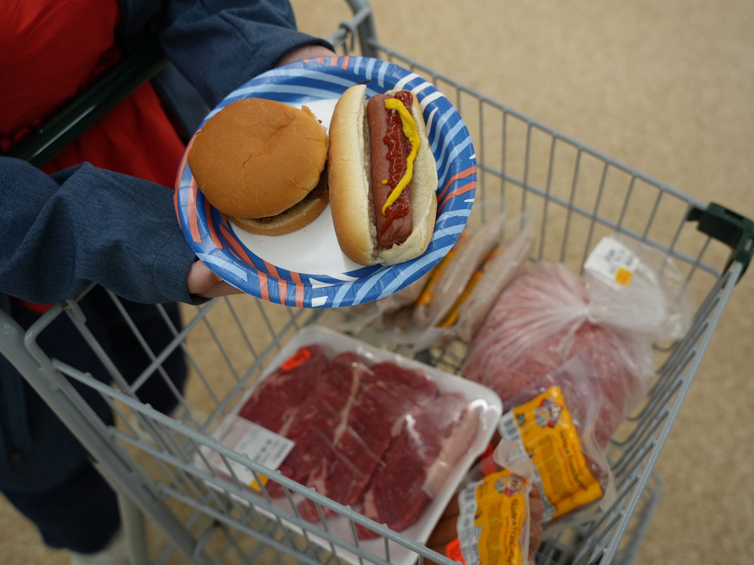 EBL00566 Grocery Shopping with a Little Town Jerky hot Dog or Burger. Ebels Anniversary Sale